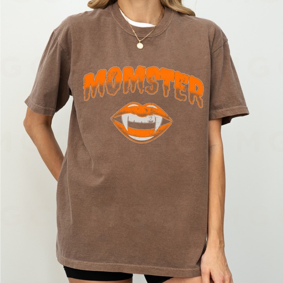 Comfort Colors Momster Vampire Lips Halloween Tee - Picture 3 of 10